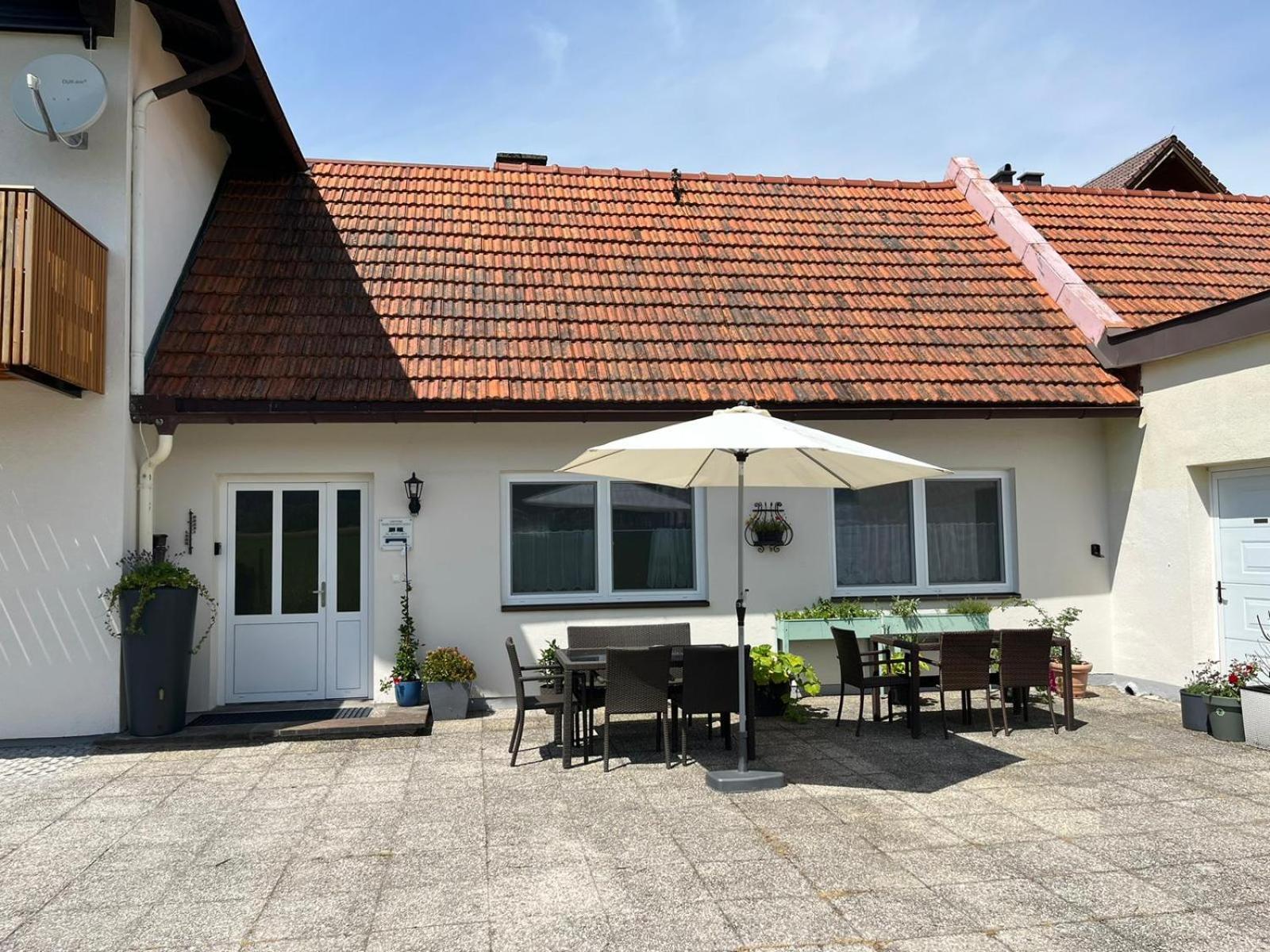 Danner Familien-Ferienwohnungen Schoerfling Am Attersee Schörfling Exterior foto